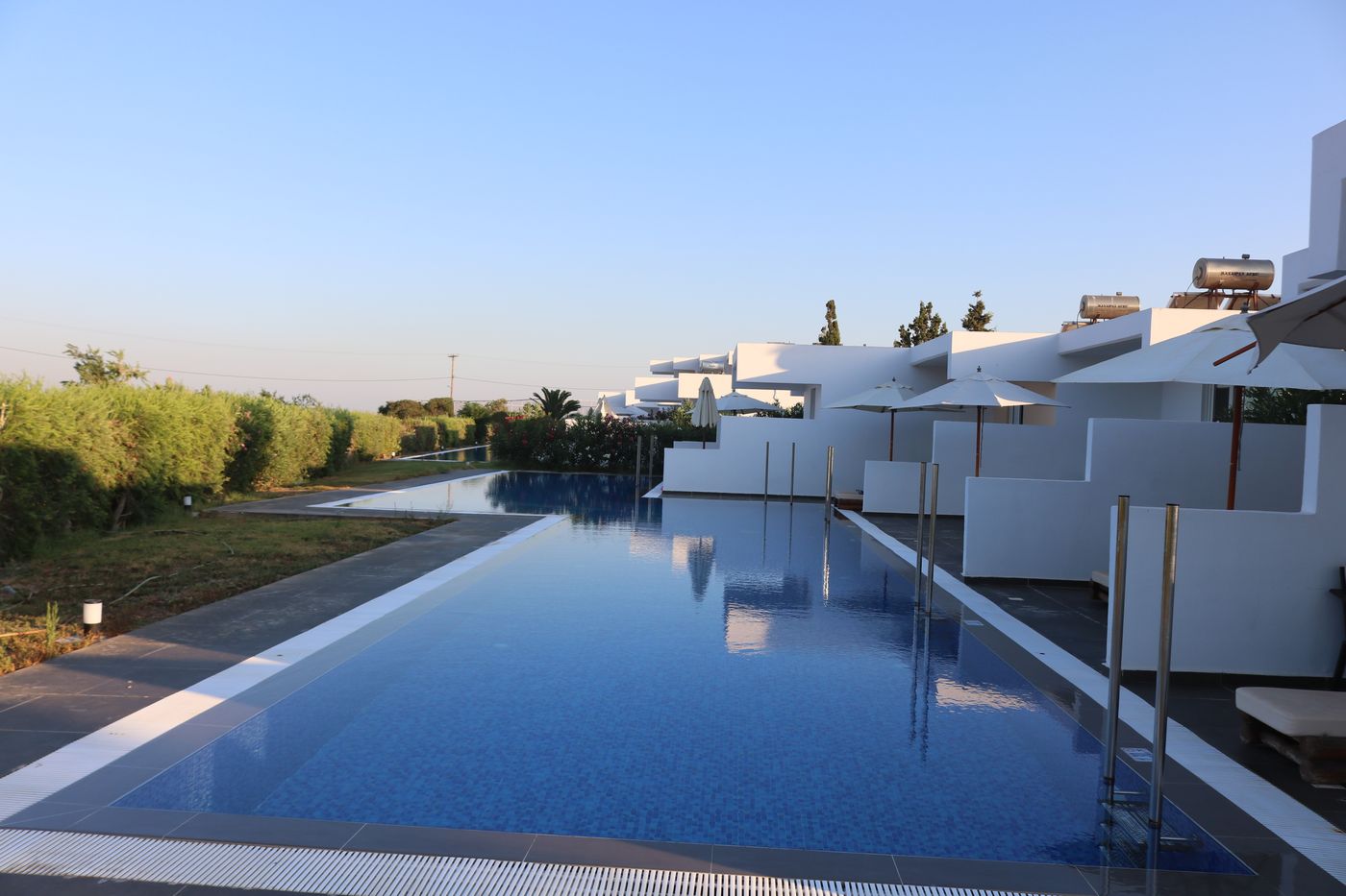 Sovereign-Beach-Hotel-Room-11