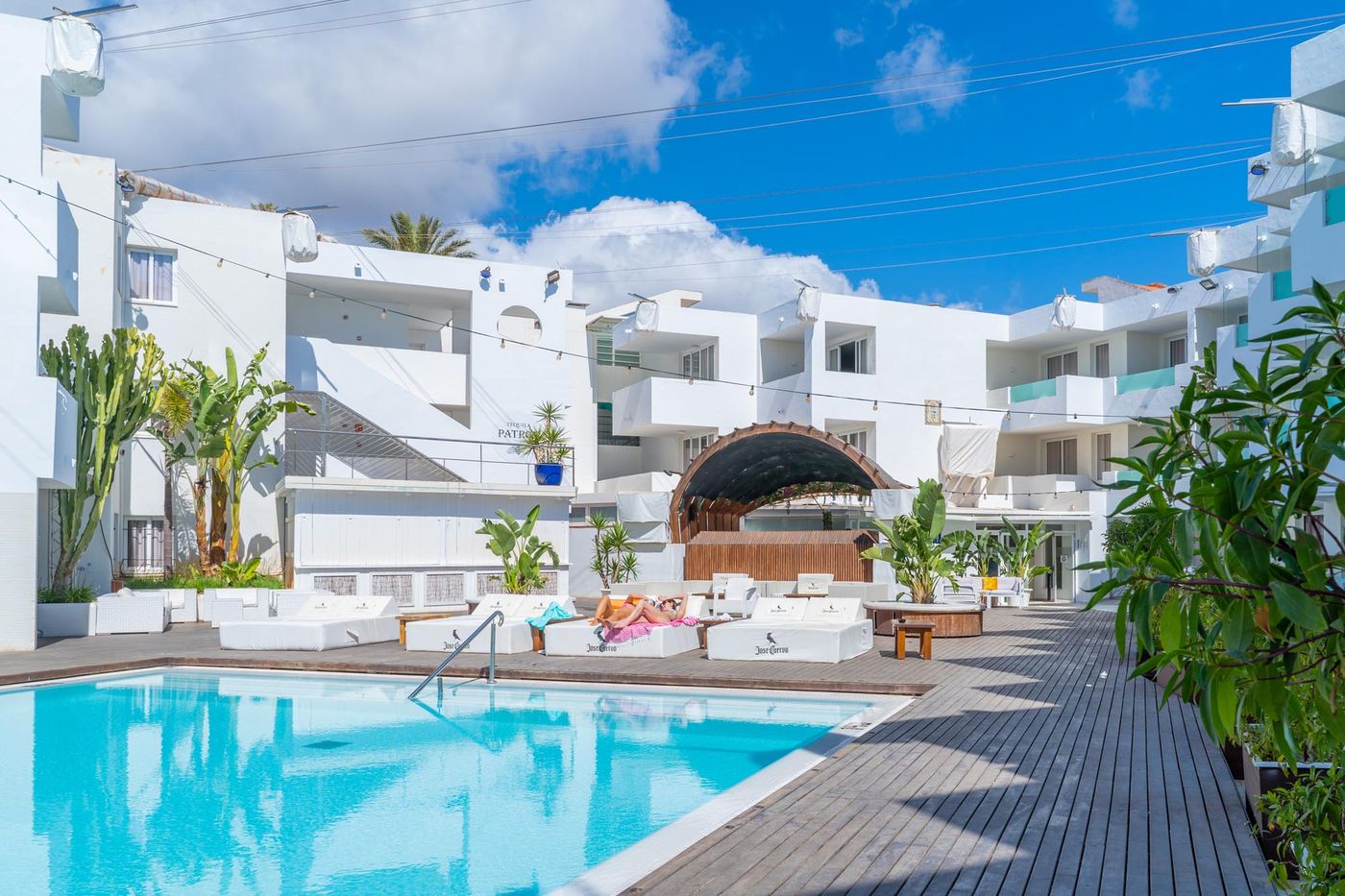 Bora-Bora---Adults-Only-18--Pool-6