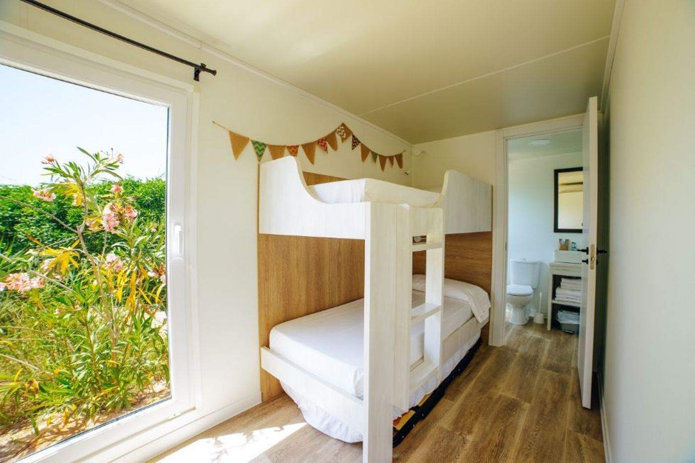 26.02.26 Alannia Costablanca