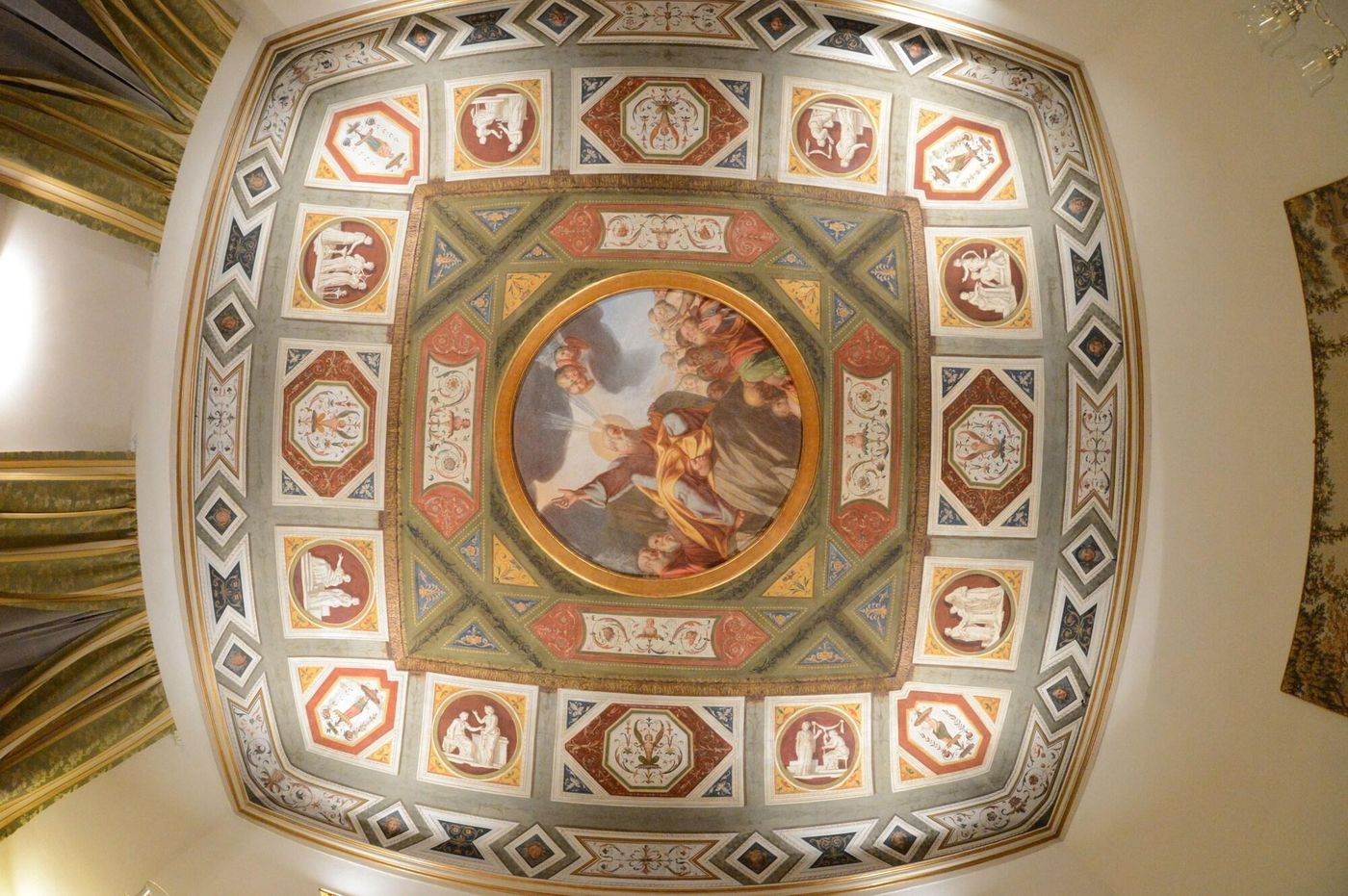 Palazzo-de--Vecchi-Lobby-20