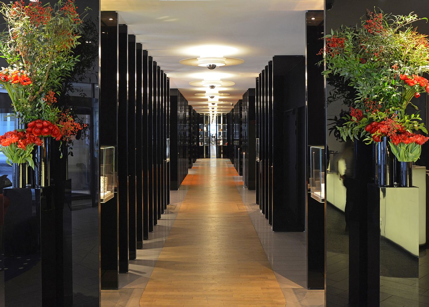 Sofitel-Paris-Arc-de-Triomphe-Lobby-22