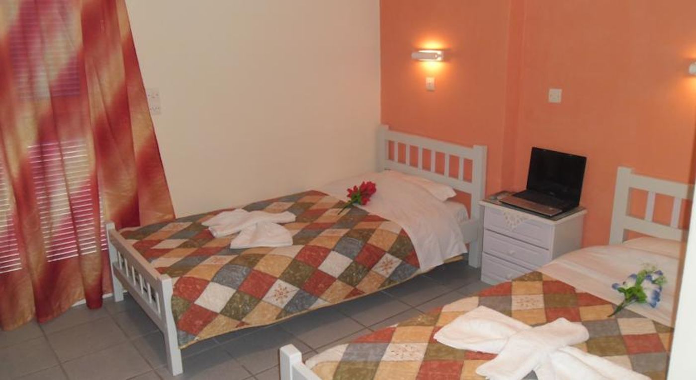 Studios And Apartments Markos