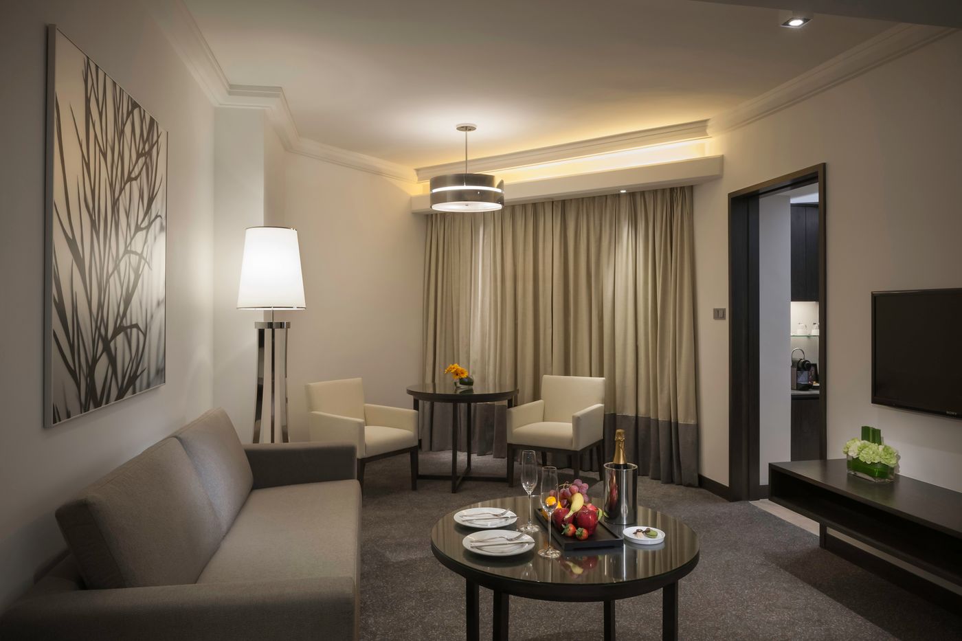 Gateway-Hotel-Room-4