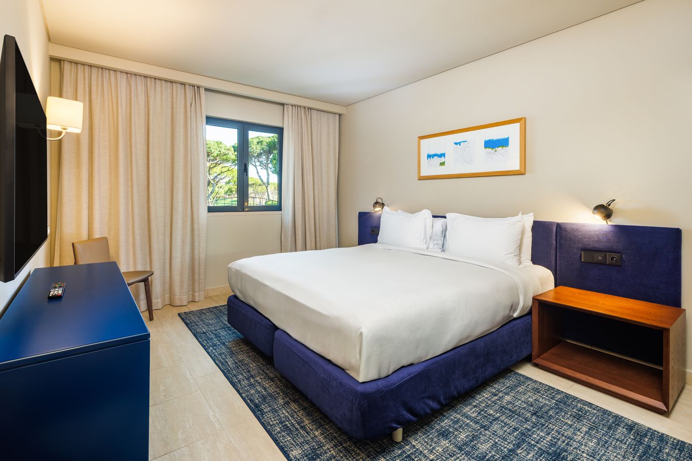 Hilton-Vilamoura-As-Cascatas-Golf-Resort---Spa-Room-32