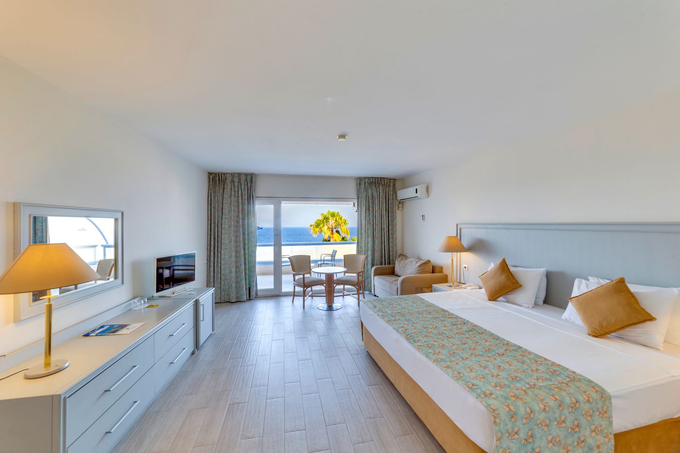 Grand Blue Sky International