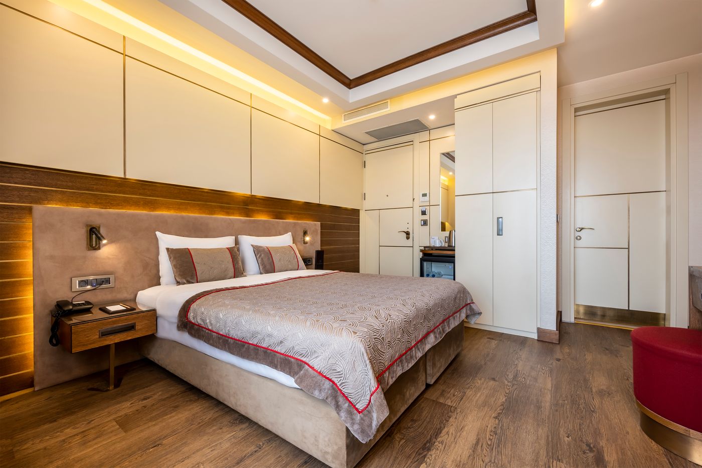 Grand Hotel De Pera-Turkey-ISTANBUL-Room-8