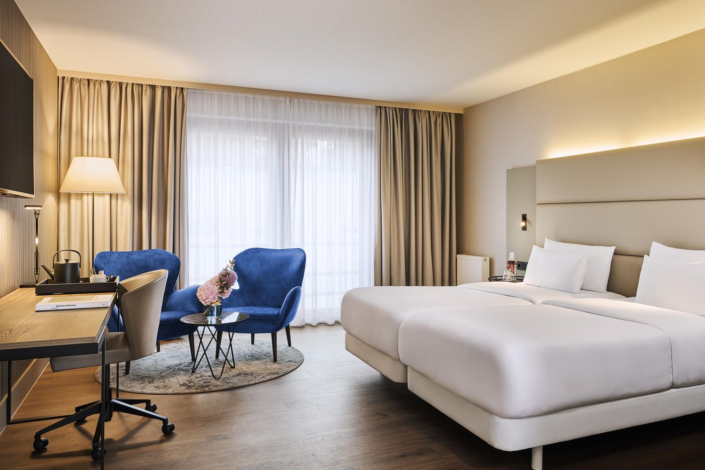 NH-Berlin-Kurfurstendamm-Room-23