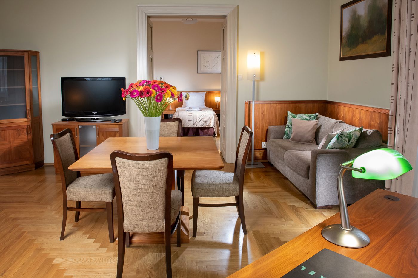 Red-Brick-Apartments-Room-7