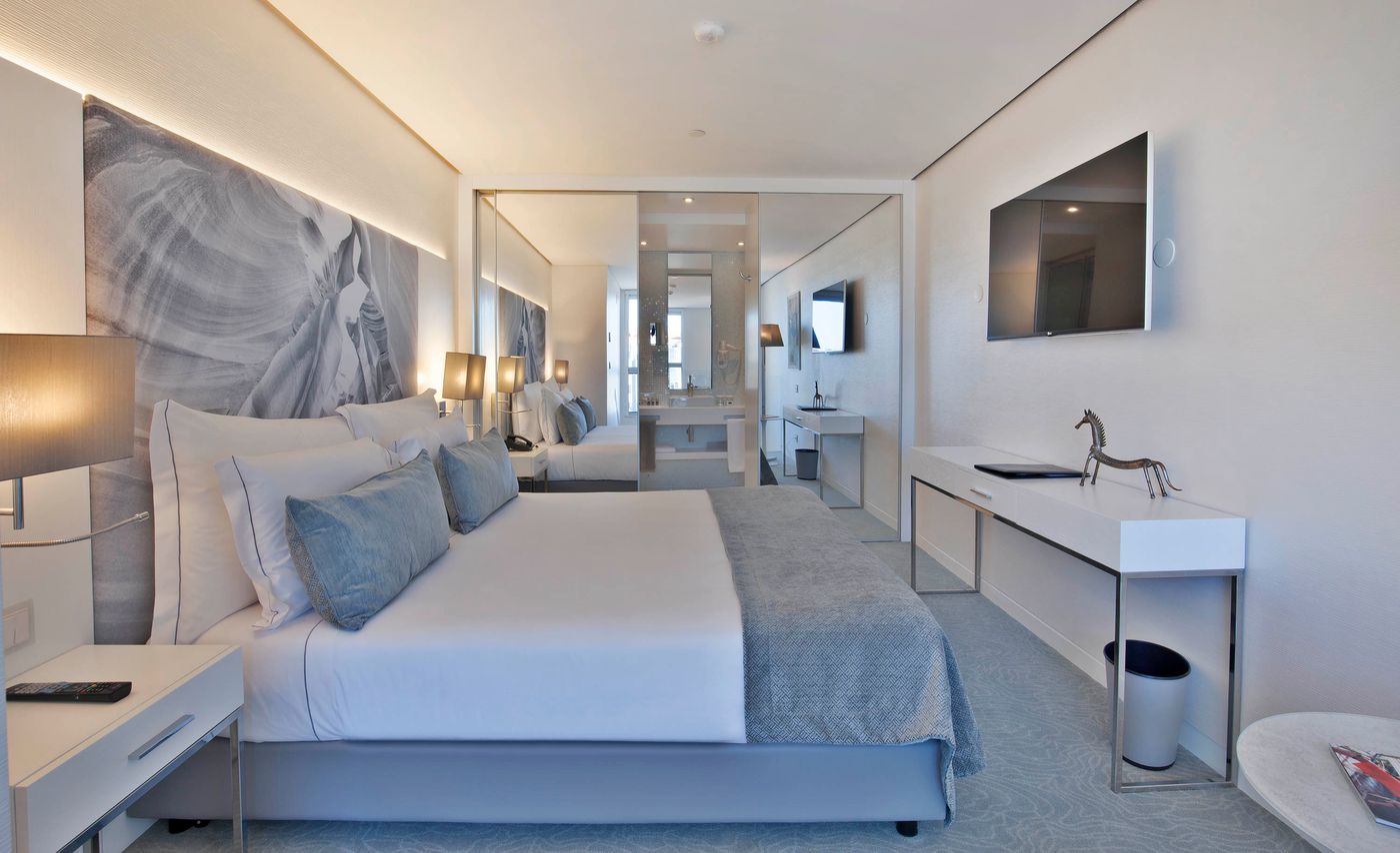 White-Lisboa-Room-3