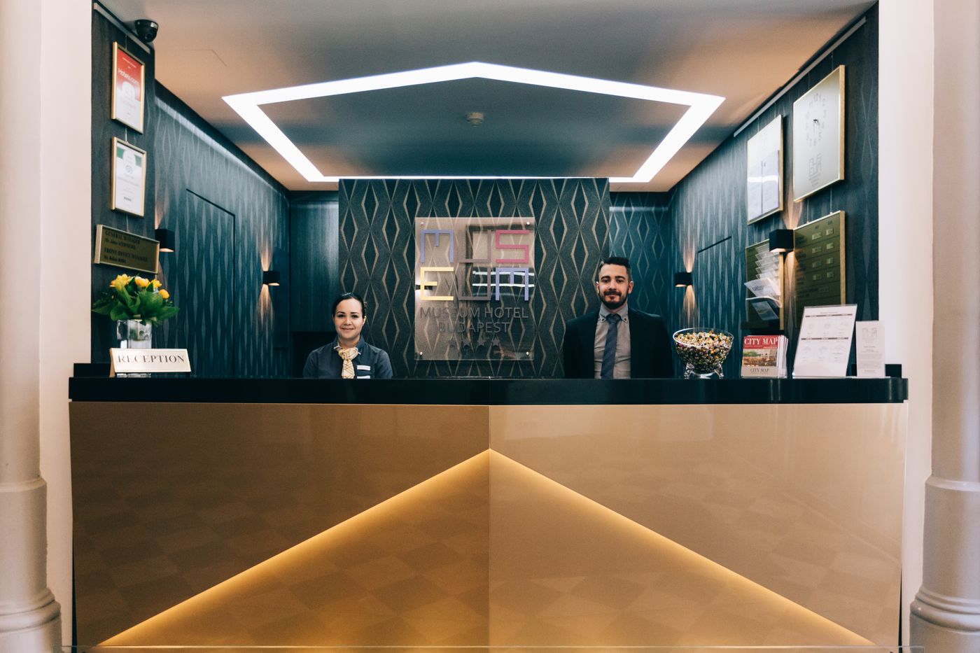 Hotel-Museum-Budapest-Lobby-20
