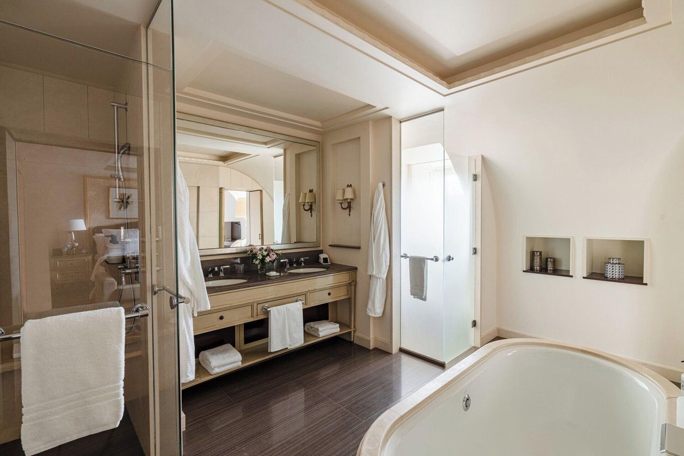 Four-Seasons-Hotel-Geneva-Room-63