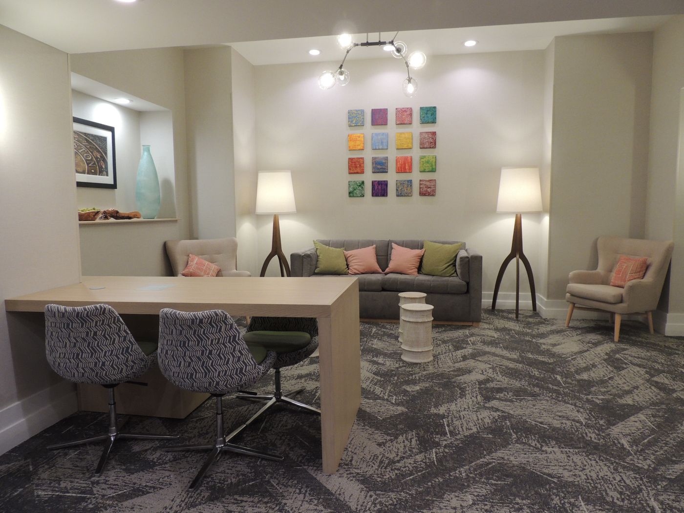 The-Inn-at-Longwood---Boston-Lobby-13