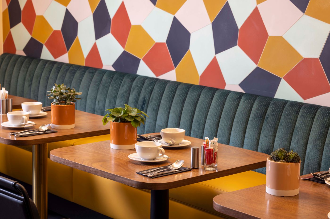 Paris-Art-Hotel-Quartier-Latin-By-Malone-Restaurant-8