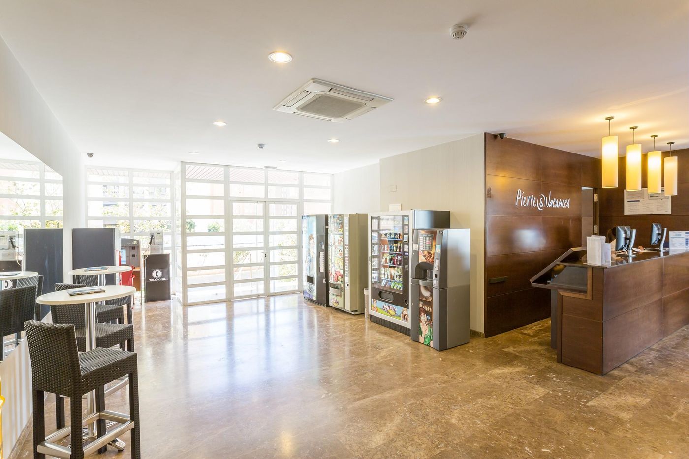 Pierre---Vacances-Benidorm-Levante-Adults-Recommended-16--Lobby-23