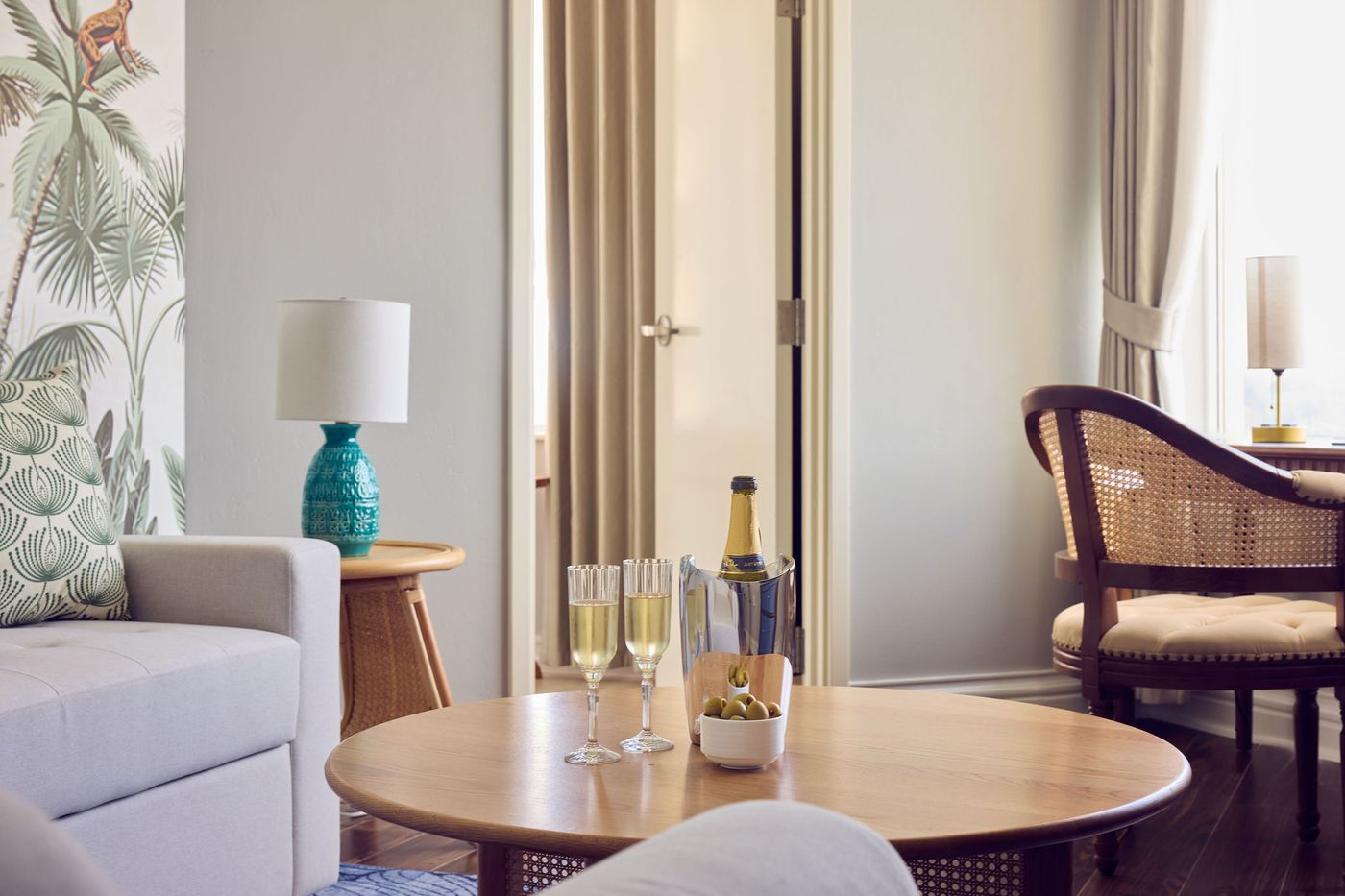 British-Colonial-Room-38