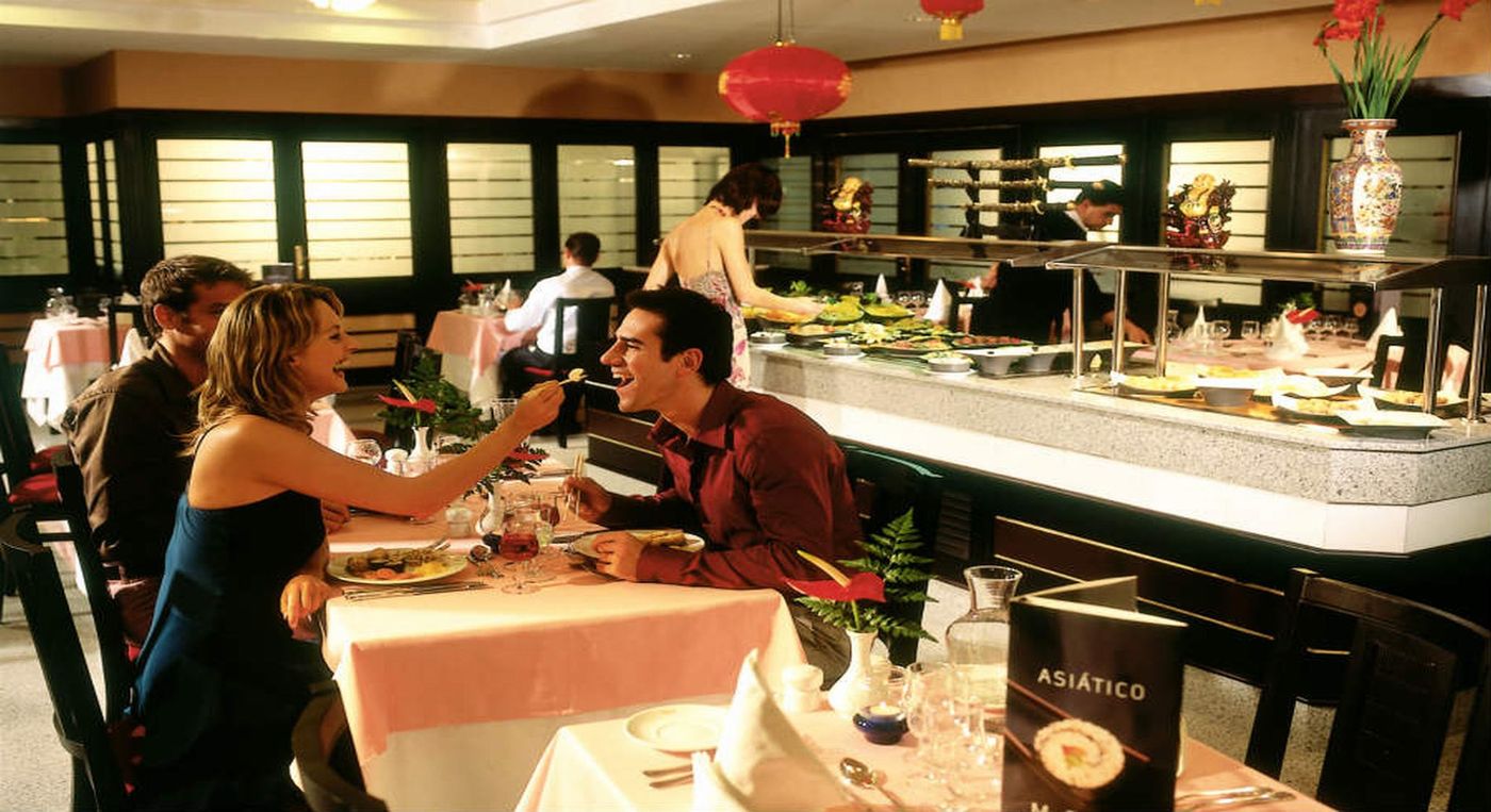 Riu-Oliva-Beach-Restaurant-13