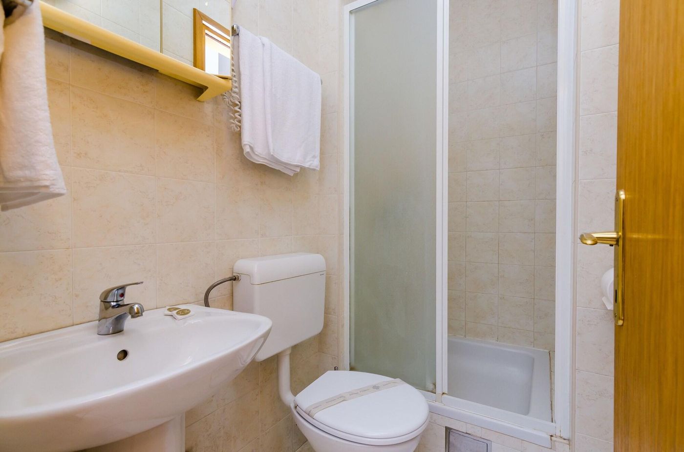 Pansion-Srebreno-Room-25