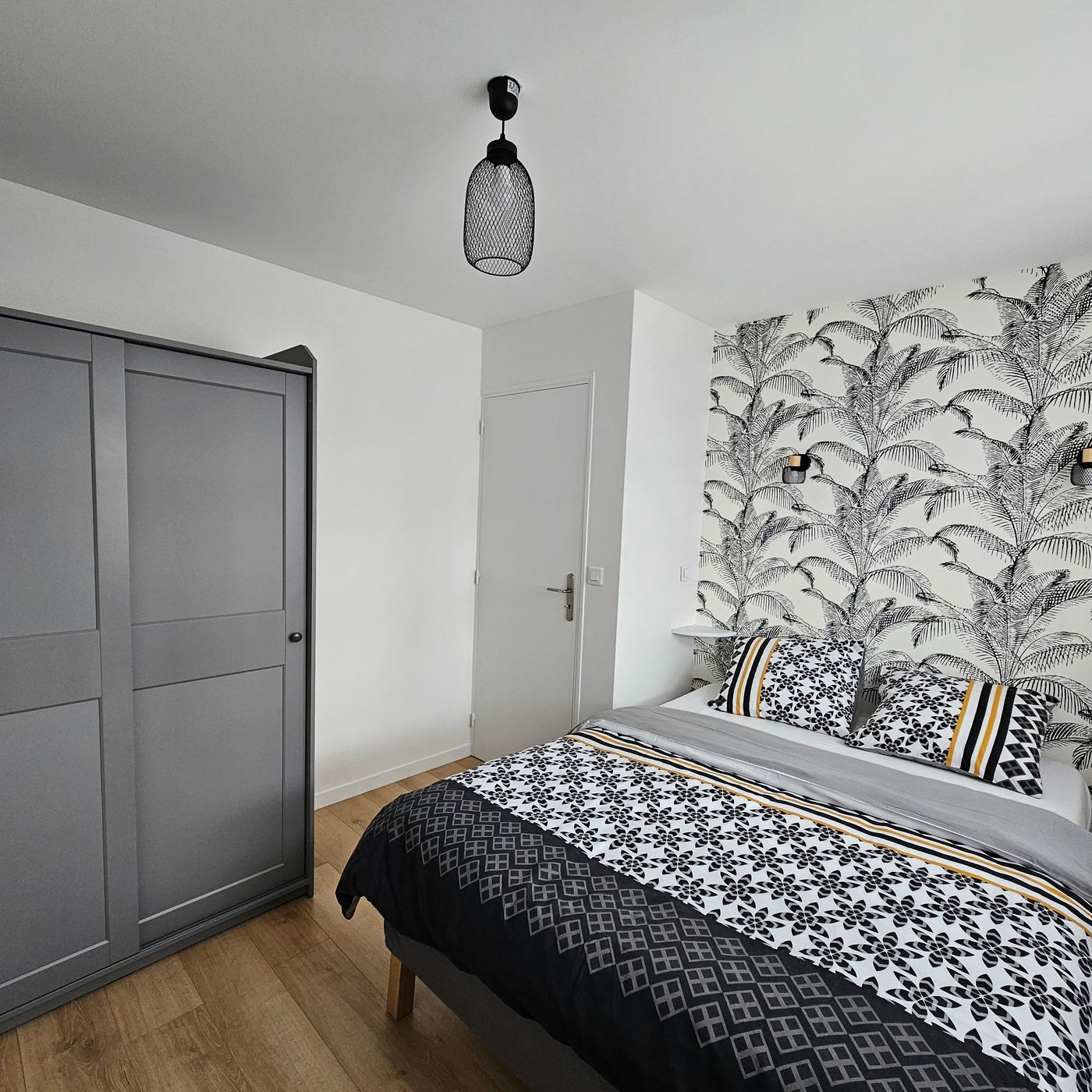 Residence-Le-Relais-Amelie-Room-1