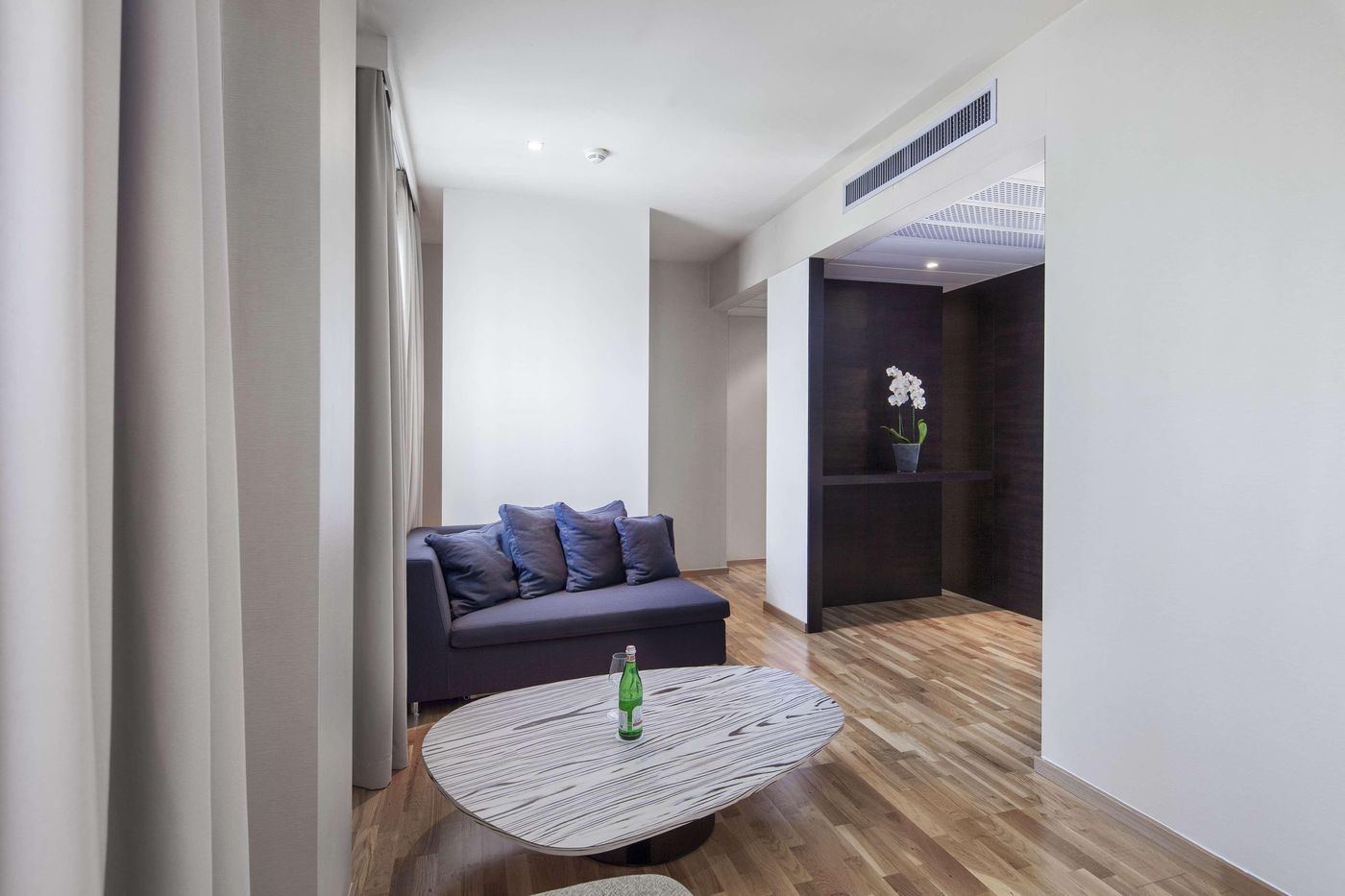 Ac-Hotel-By-Marriott-Milan-Sesto-Room-8