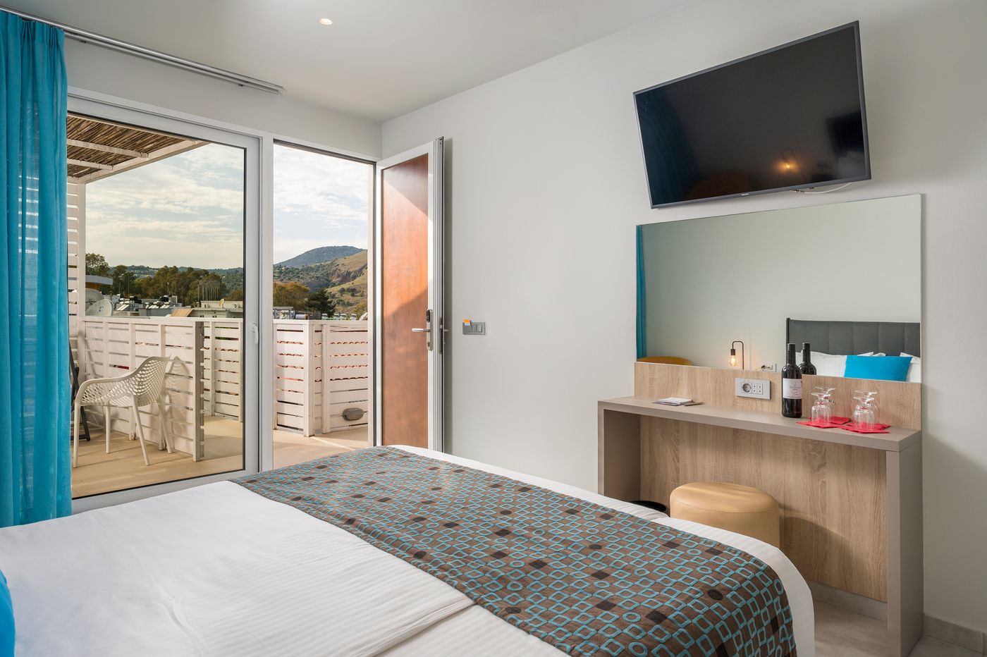 Corissia-Beach-Room-23