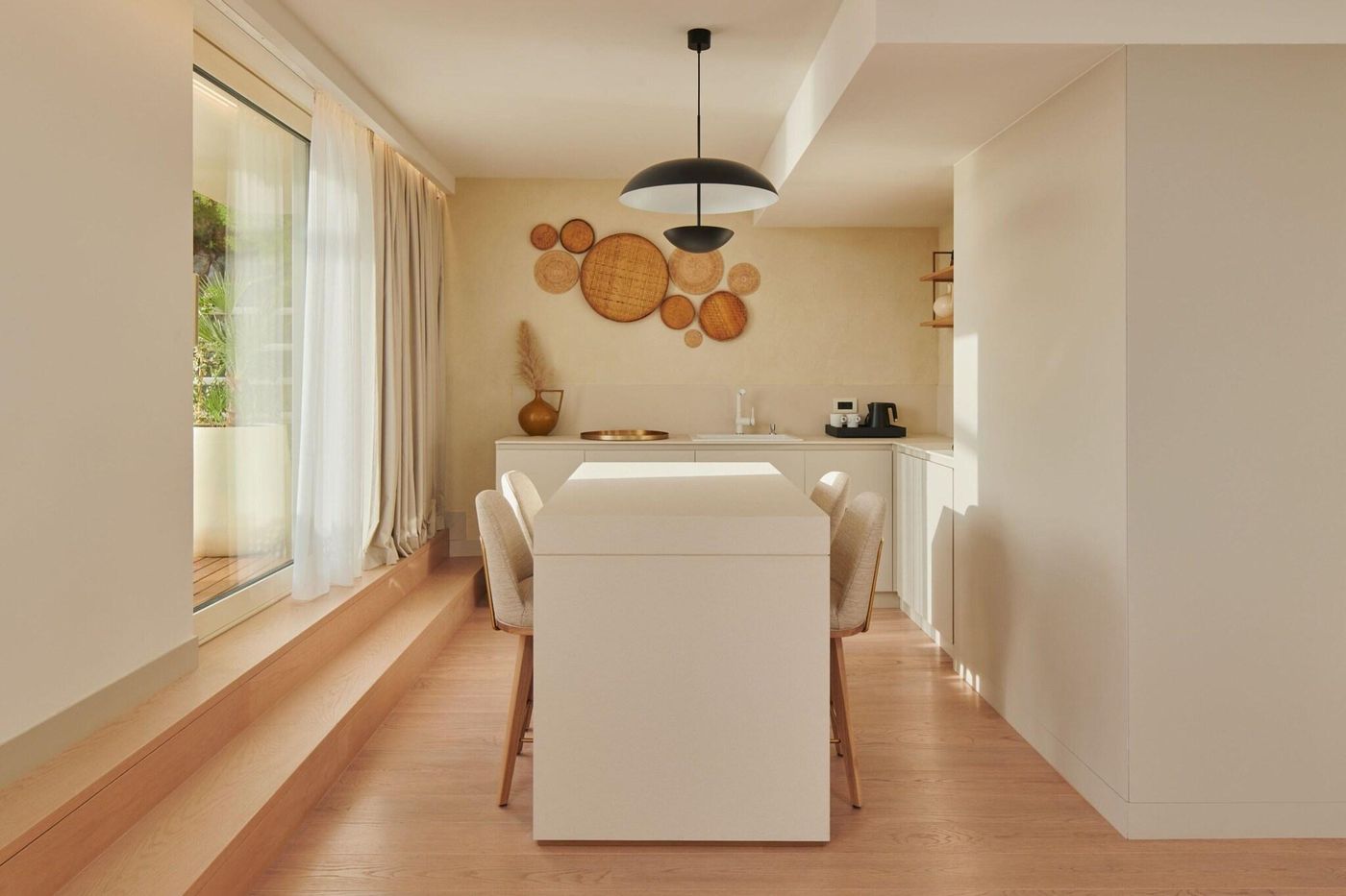 Le-Meridien-Lav-Split-Room-43