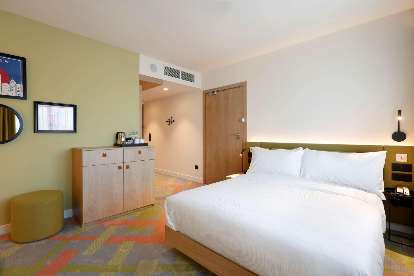 Hampton-By-Hilton-Krakow-Airport-Room-18