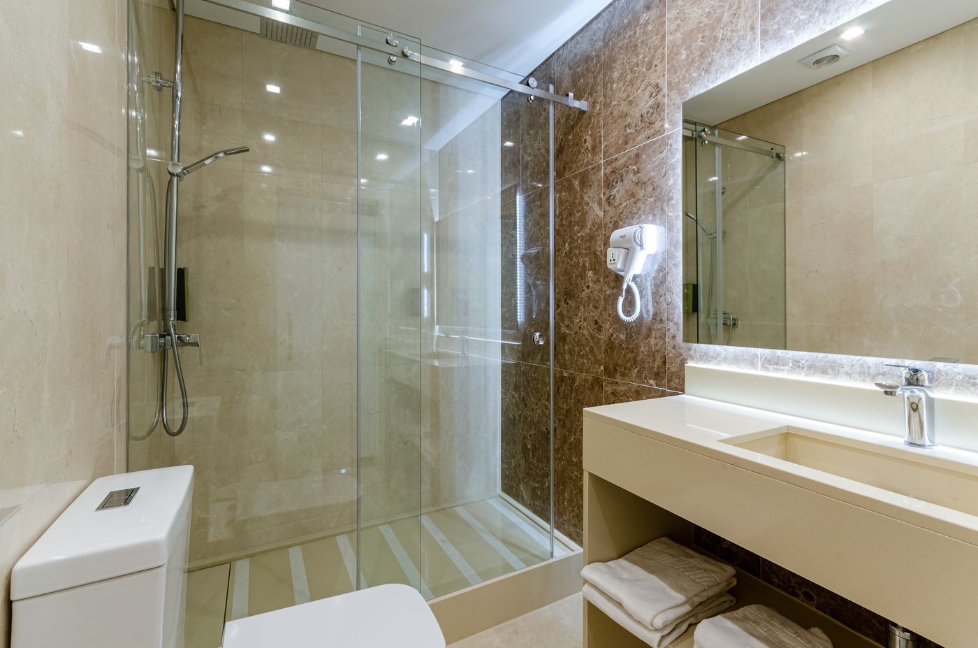 Hotel-Avenida-Park-Room-32