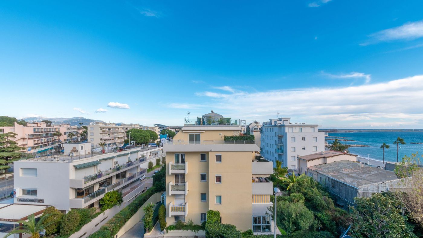 Holiday-Inn-Resort-Nice-Port-St--Laurent-Room-63