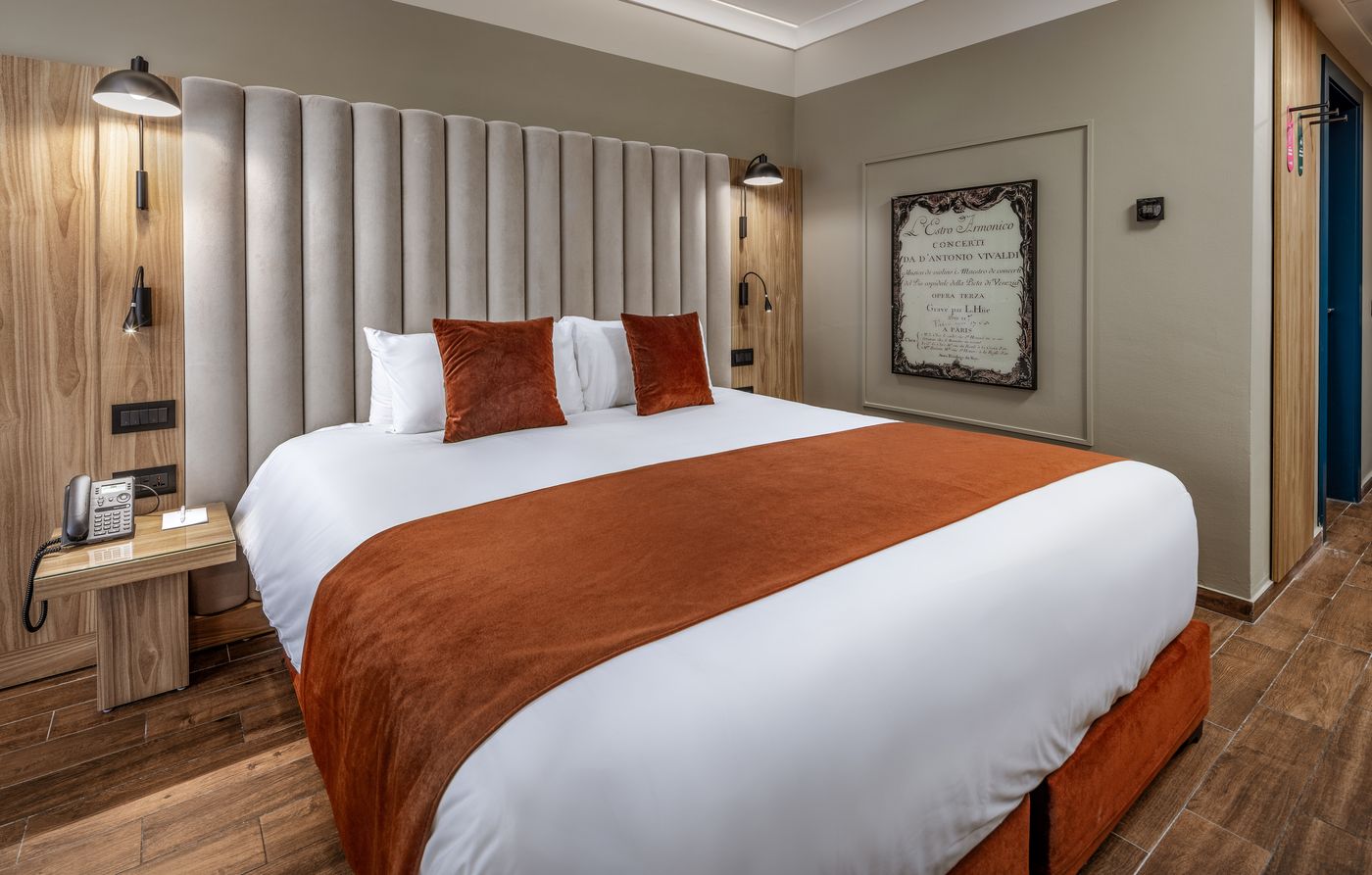 Vivaldi-Hotel-Room-17