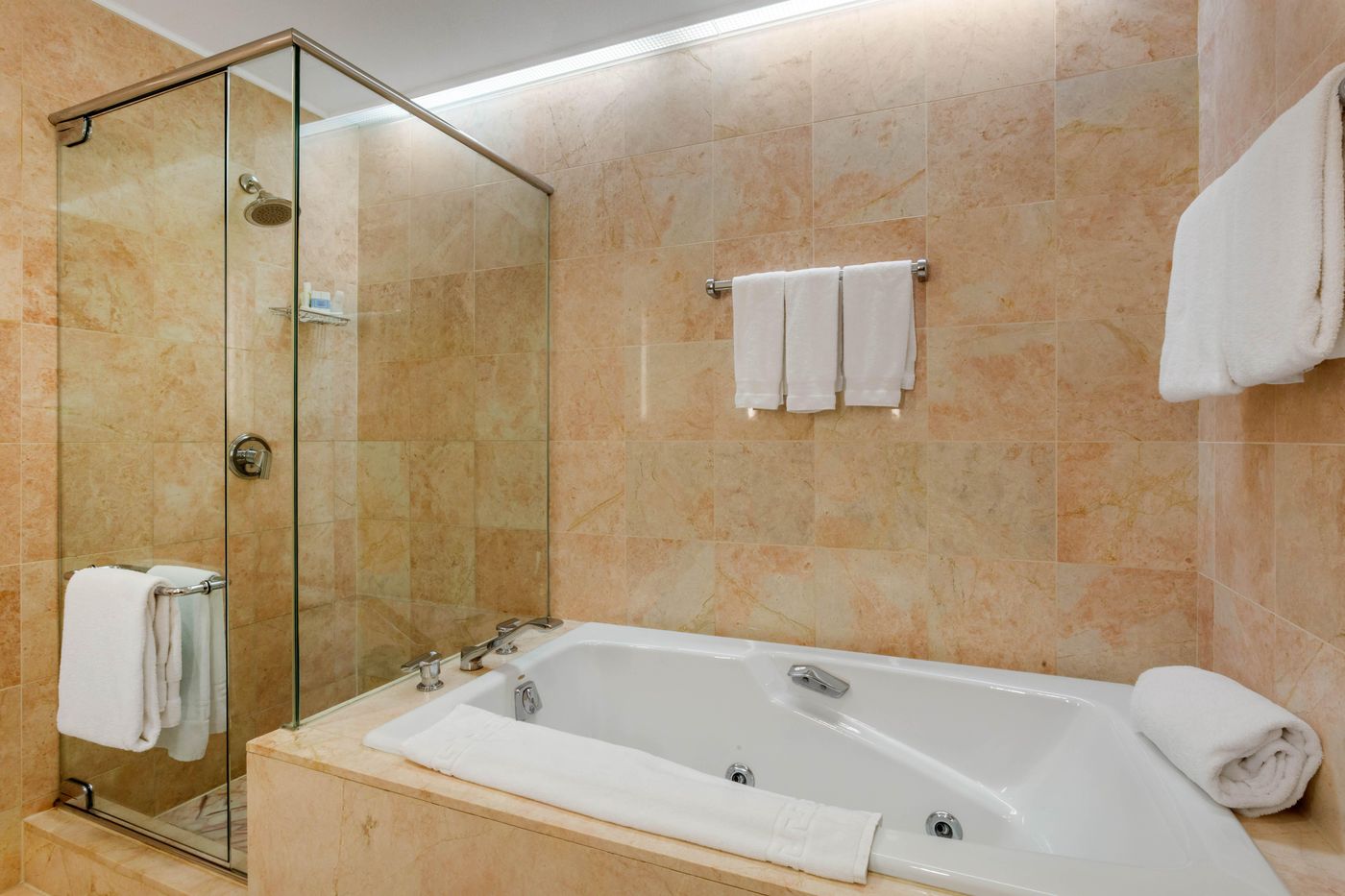 Omni-Berkshire-Place-Room-66