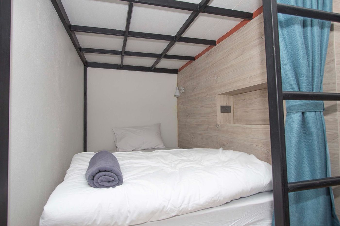 All-Day-Hostel-SHA-by-ZUZU-Room-25