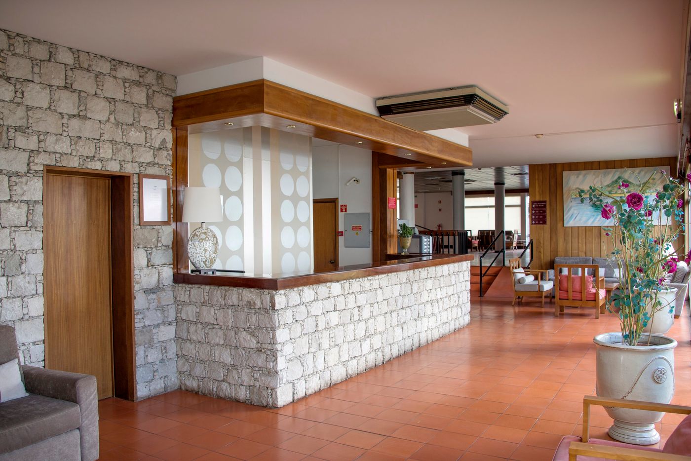 Praia-Dourada-Lobby-9