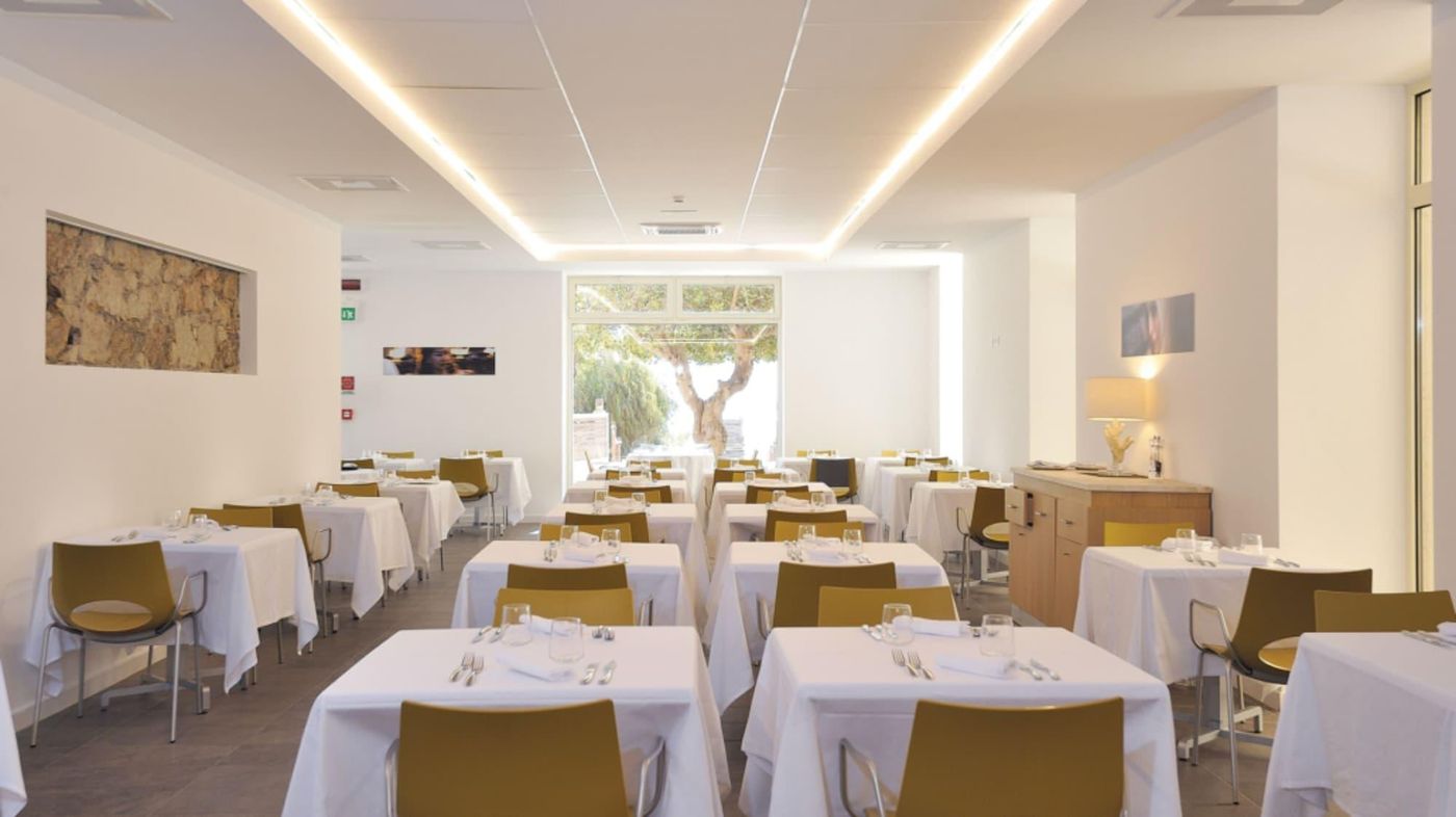 Hotel-Club-Torre-Salinas---Adults-Only-Restaurant-31