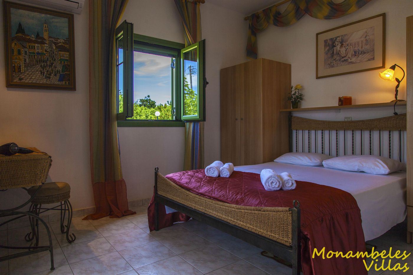 Monambeles-Villas-Restaurant-26