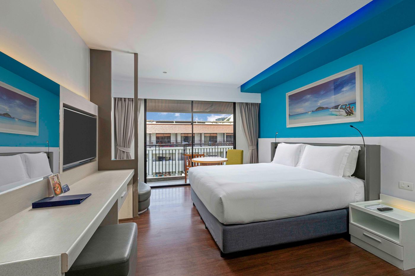 Banthai-Beach-Resort---Spa-Room-17