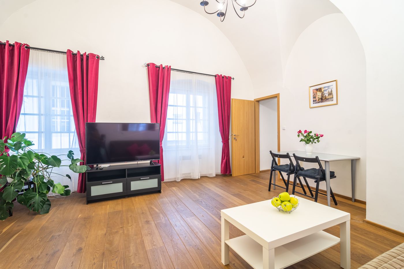 Royal-Road-Residence-Room-64