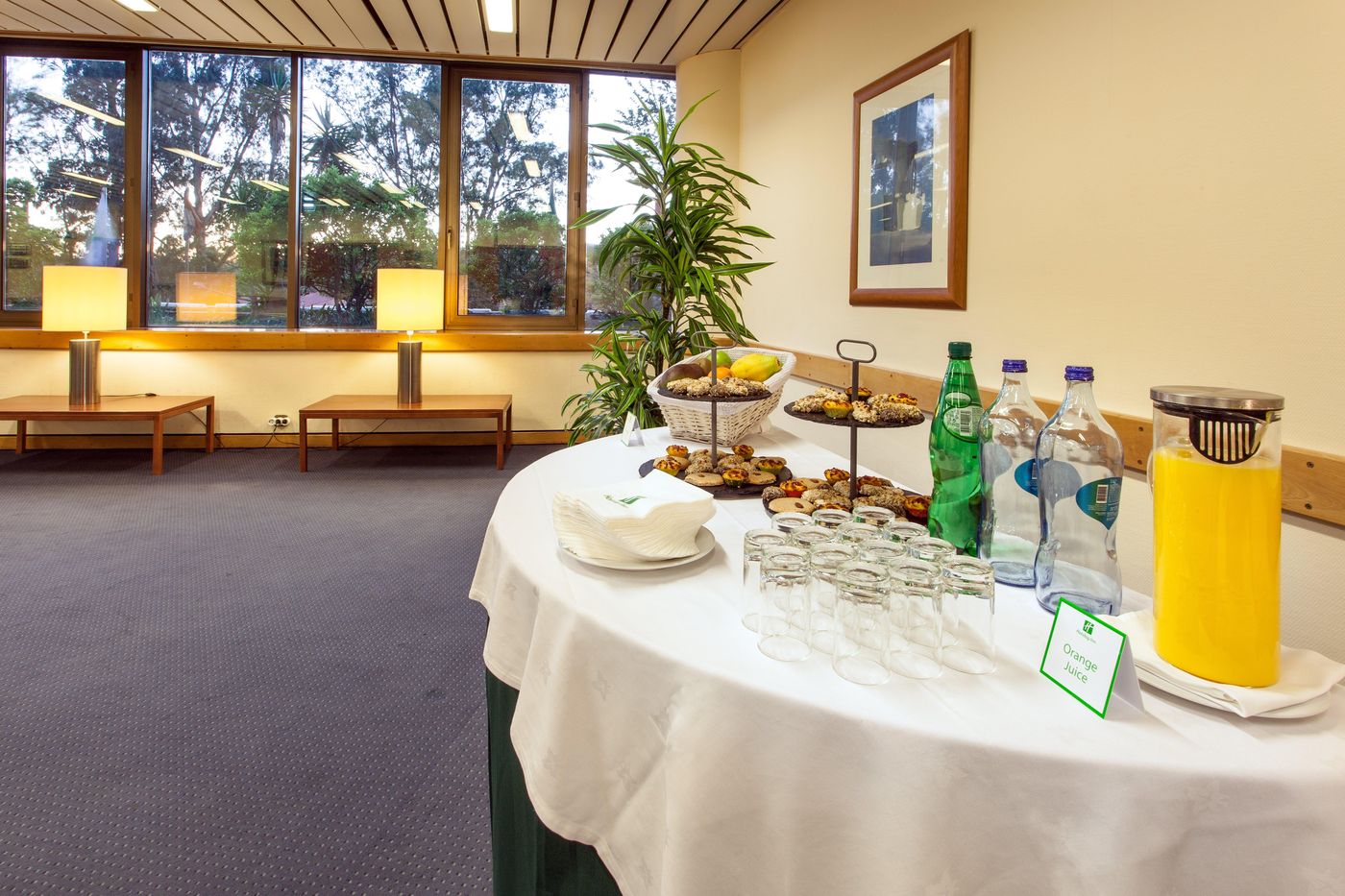 Holiday-Inn-Lisbon-Continental-Conferences-3