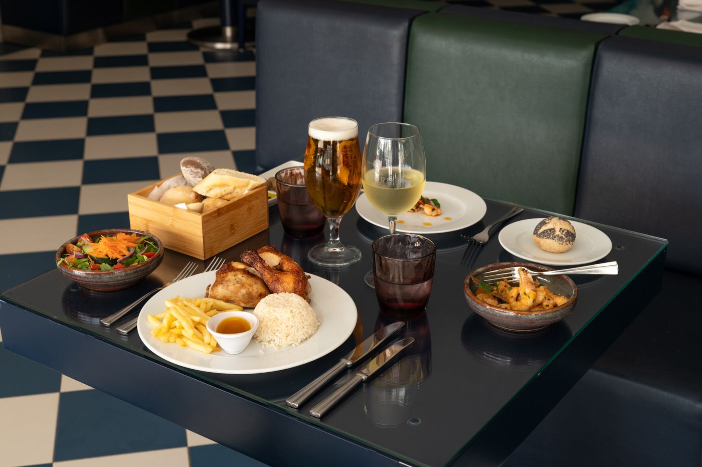 Vila-Gale-Nautico-Restaurant-36