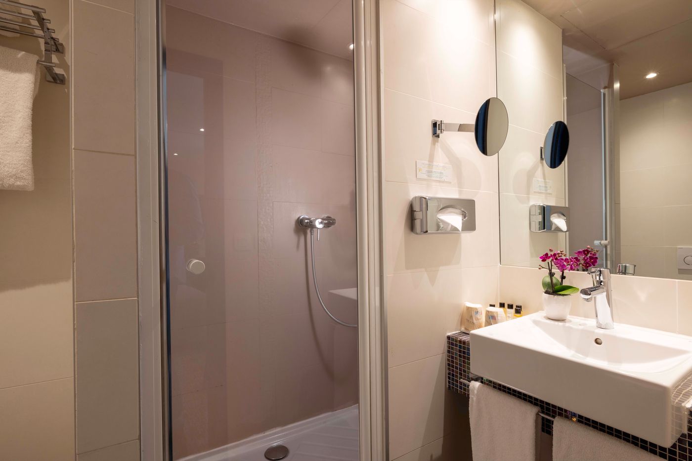 Park-Lane-Paris-Room-53