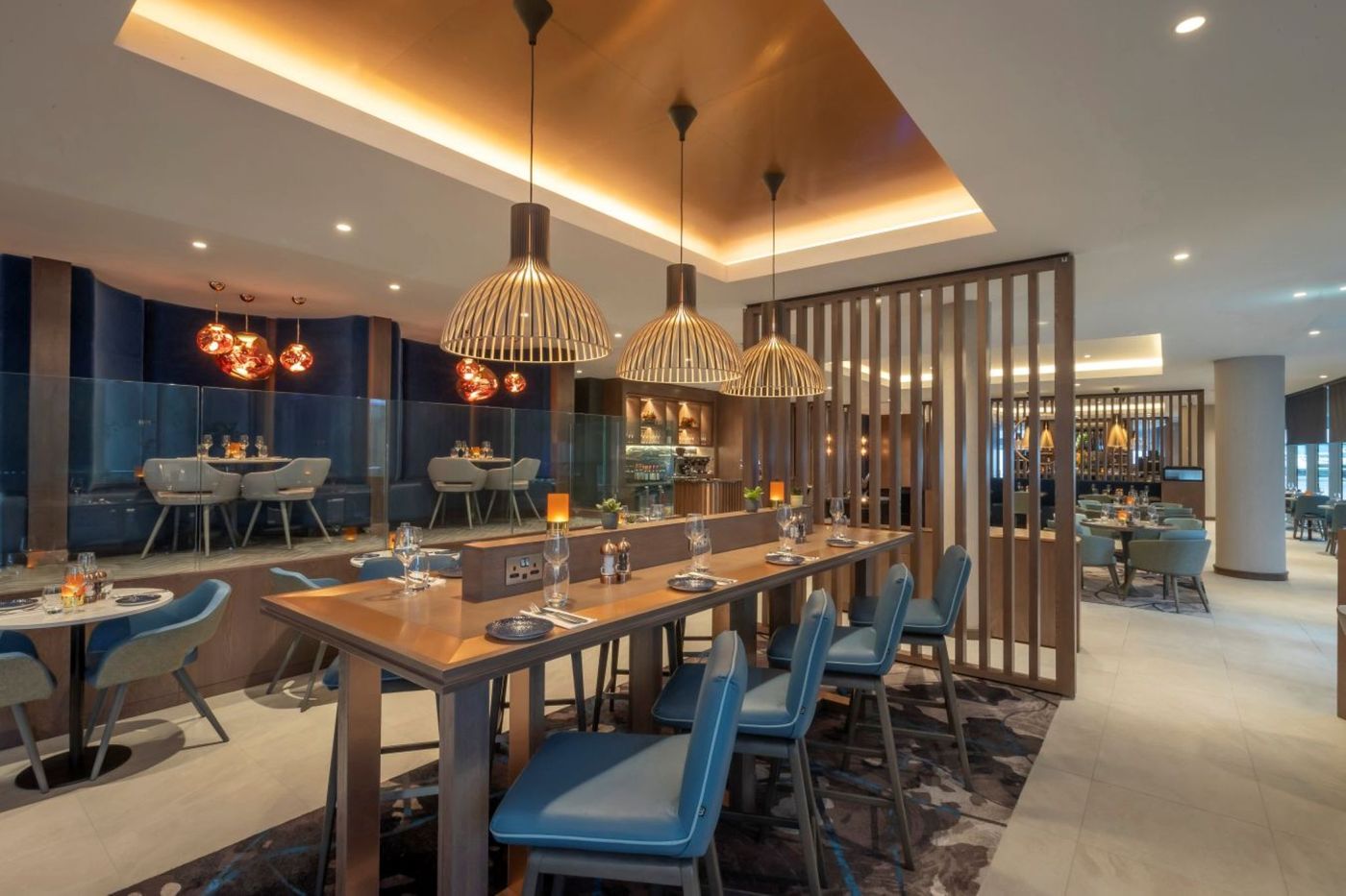 Clayton-Hotel-Cardiff-Lane-Bar-32