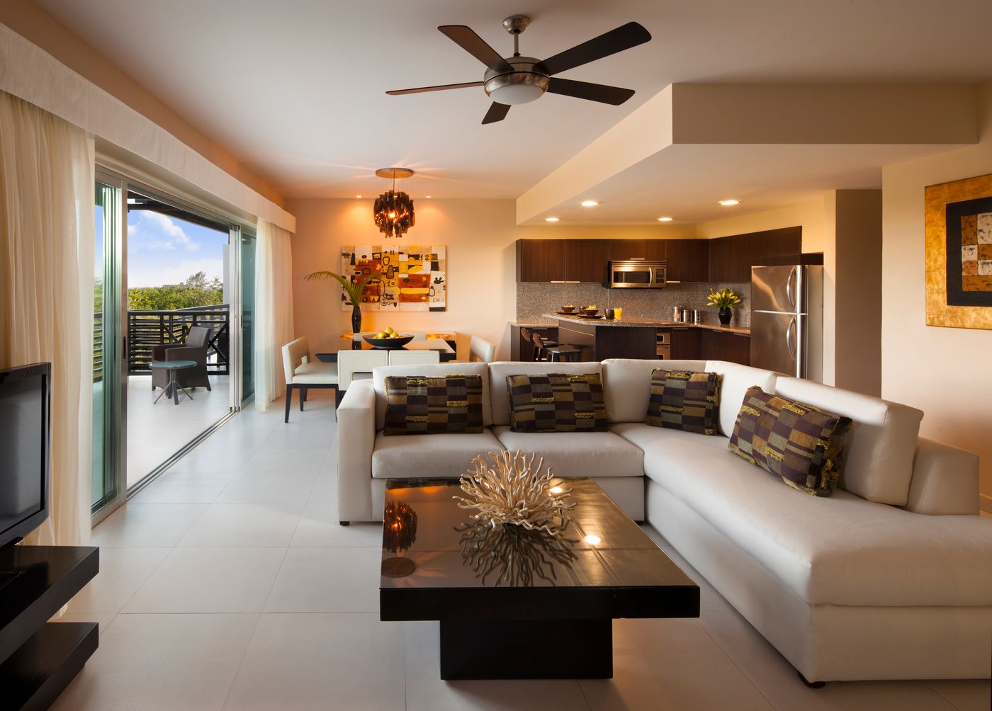 Essence-at-the-Fives-Beach-Room-41