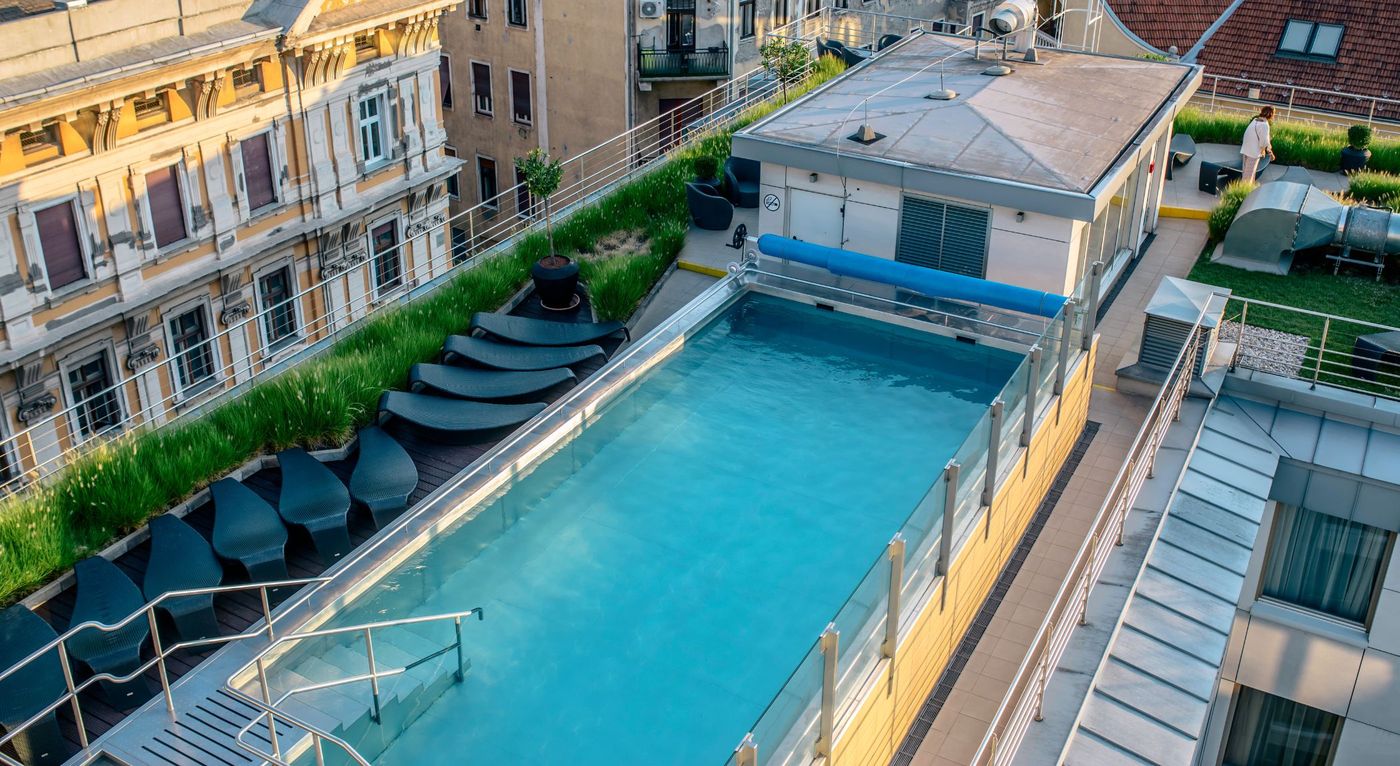 Continental-Hotel-Budapest-Pool-1