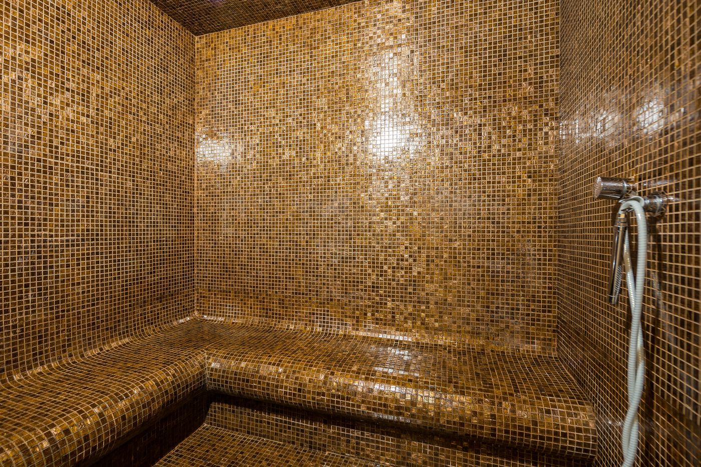 The-Views-Oasis-Sports-and-Entertainment-48