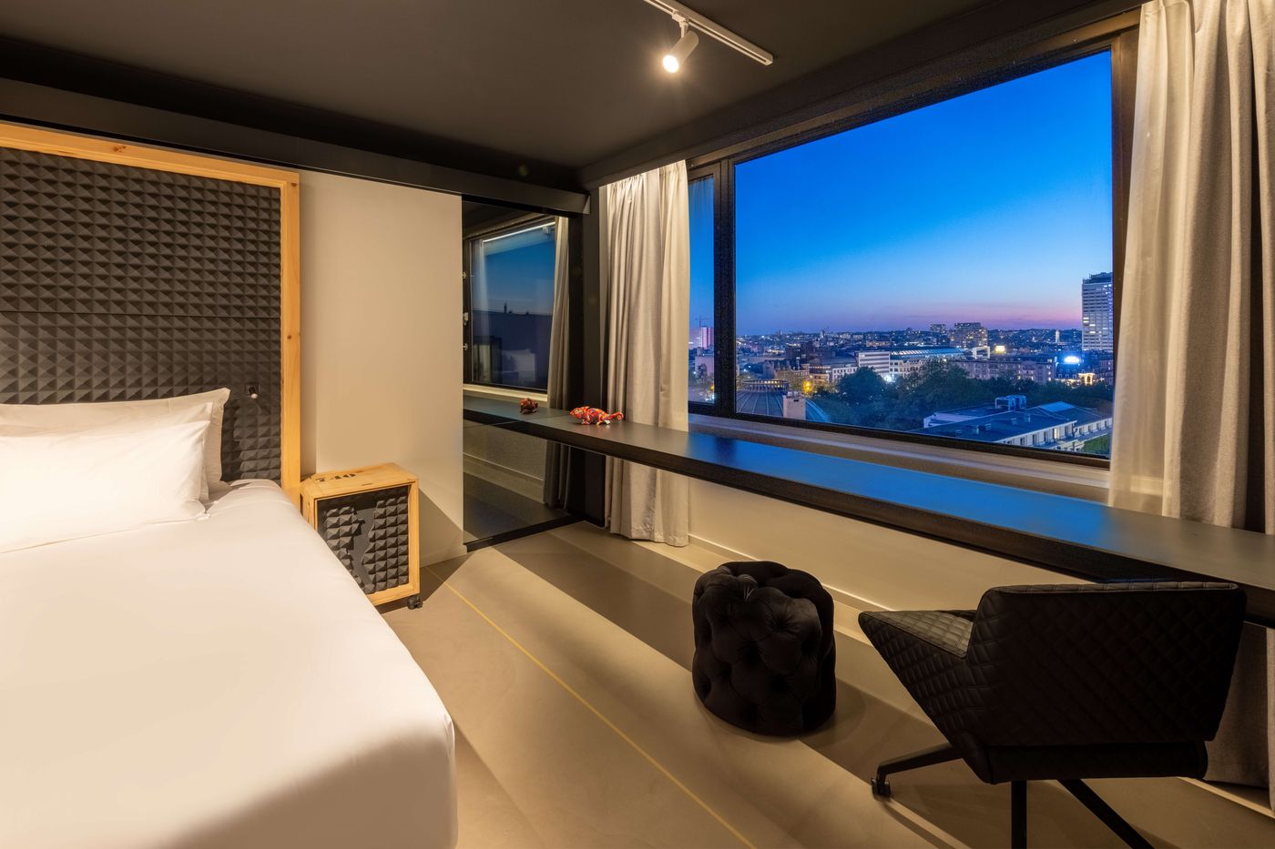 nhow-Brussels-Bloom-Room-31