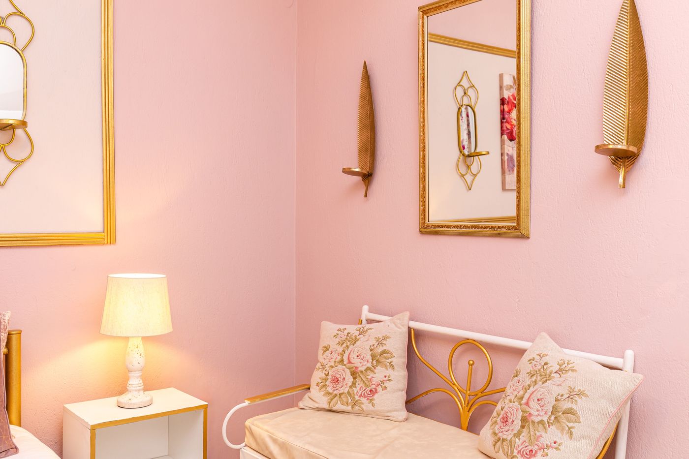 V-A--Boutique-Apartments-and-Suites-Room-47