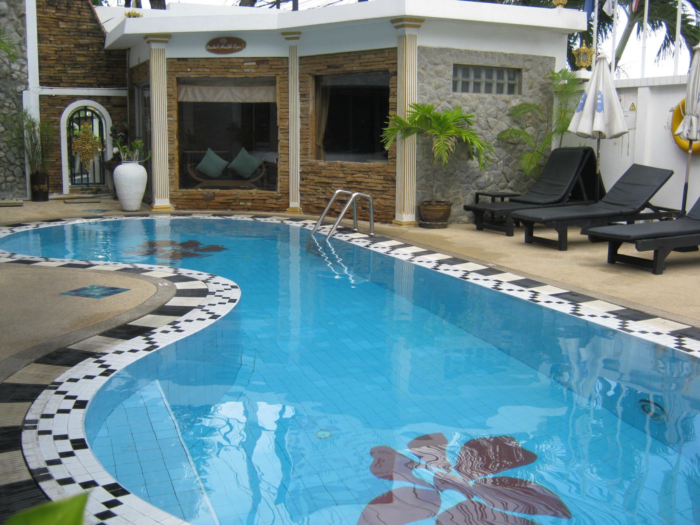Orchid-Hotel-Kalim-Bay-Phuket-Pool-2