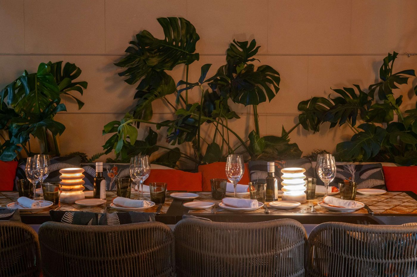 Hotel-Montera-Madrid--Curio-Collection-by-Hilton-Restaurant-23