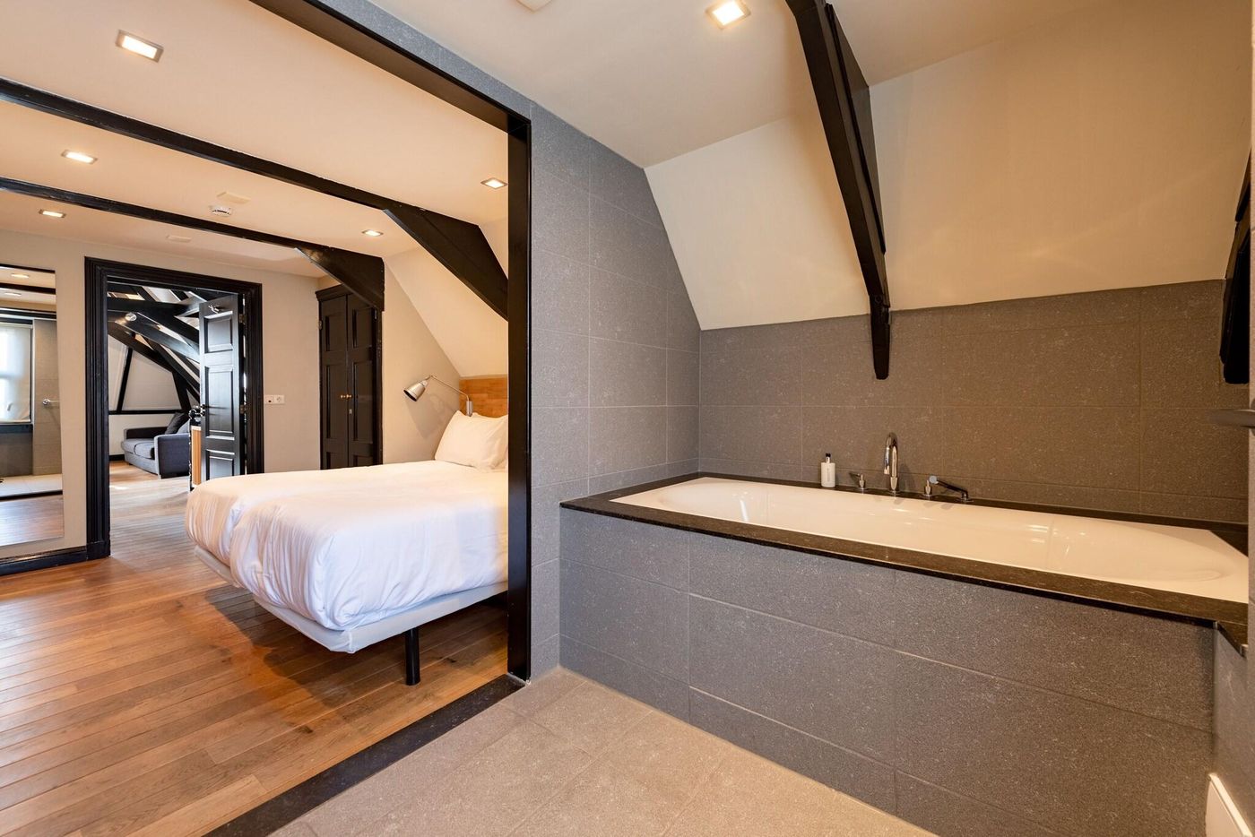 Catalonia-Vondel-Amsterdam-Room-66