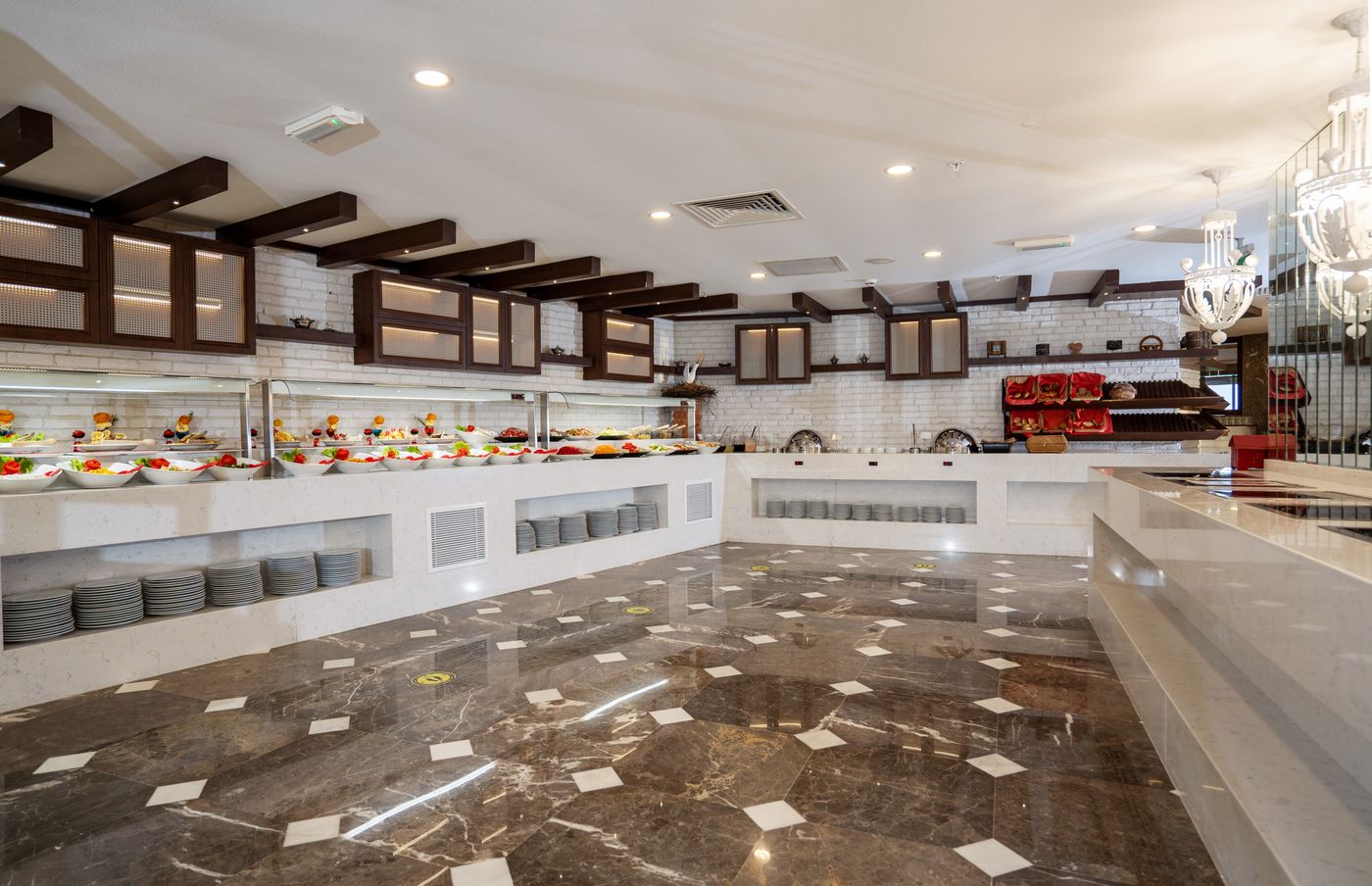 New - Royal Atlantis Beach