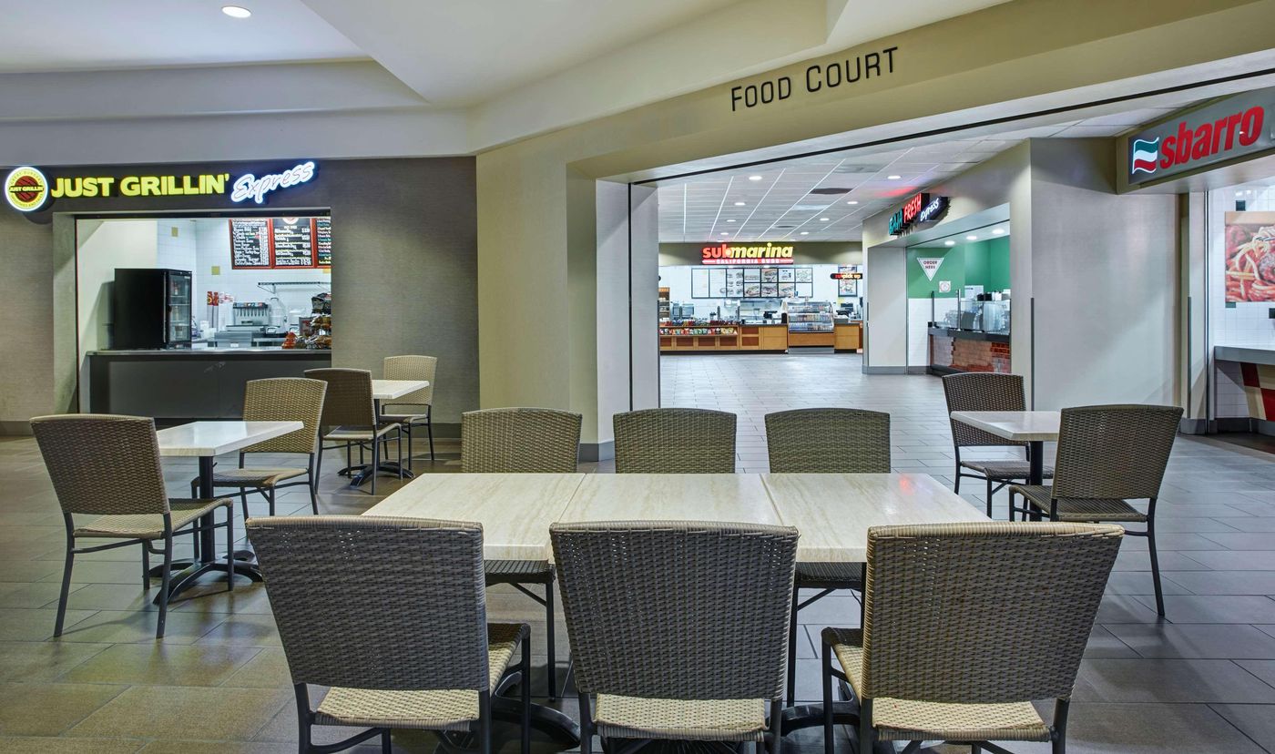 Hilton-Anaheim-Restaurant-60